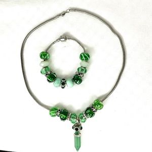 Bundle of Crystal Necklace and Bracelet Green